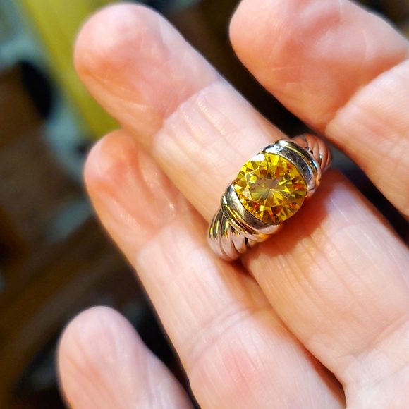 Ring - Picture 6 of 6